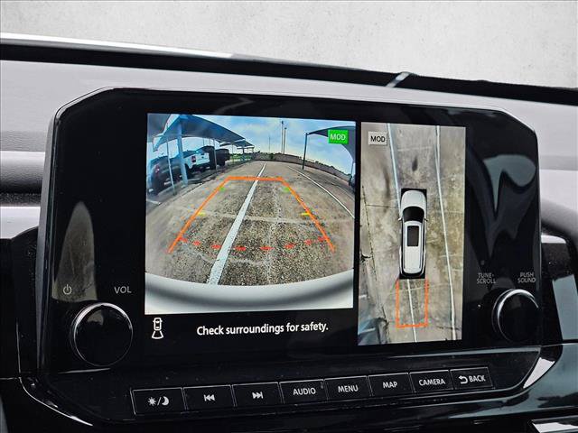 Used 2022 Nissan Pathfinder SL FWD image 13