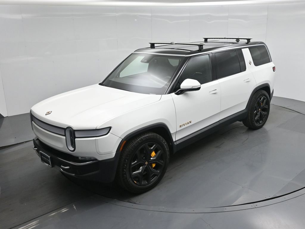Used 2024 Rivian R1S Adventure AWD/4WD image 32