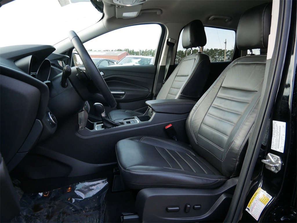 Certified 2017 Ford Escape SE w/ SE Leather Comfort Package image 14