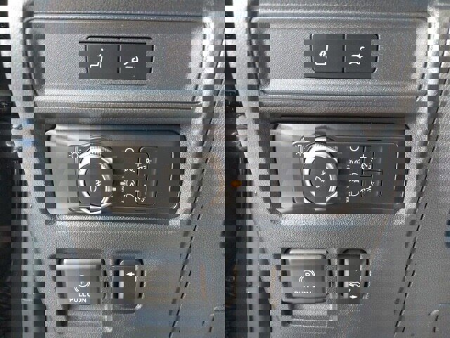 Certified 2022 Ford Expedition XLT image 16