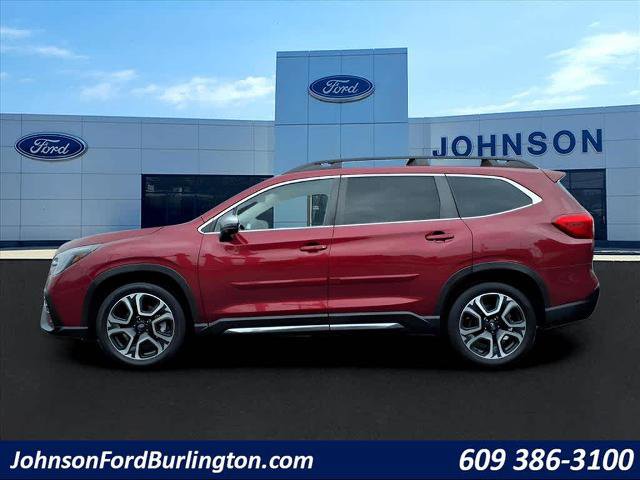 Used 2023 Subaru Ascent Limited w/ Technology Package image 4