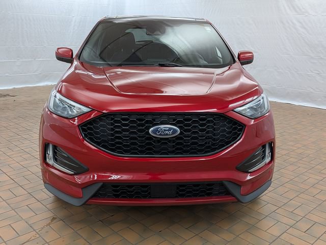 Certified 2022 Ford Edge ST-Line w/ Class II Trailer Tow Package AWD/4WD image 2