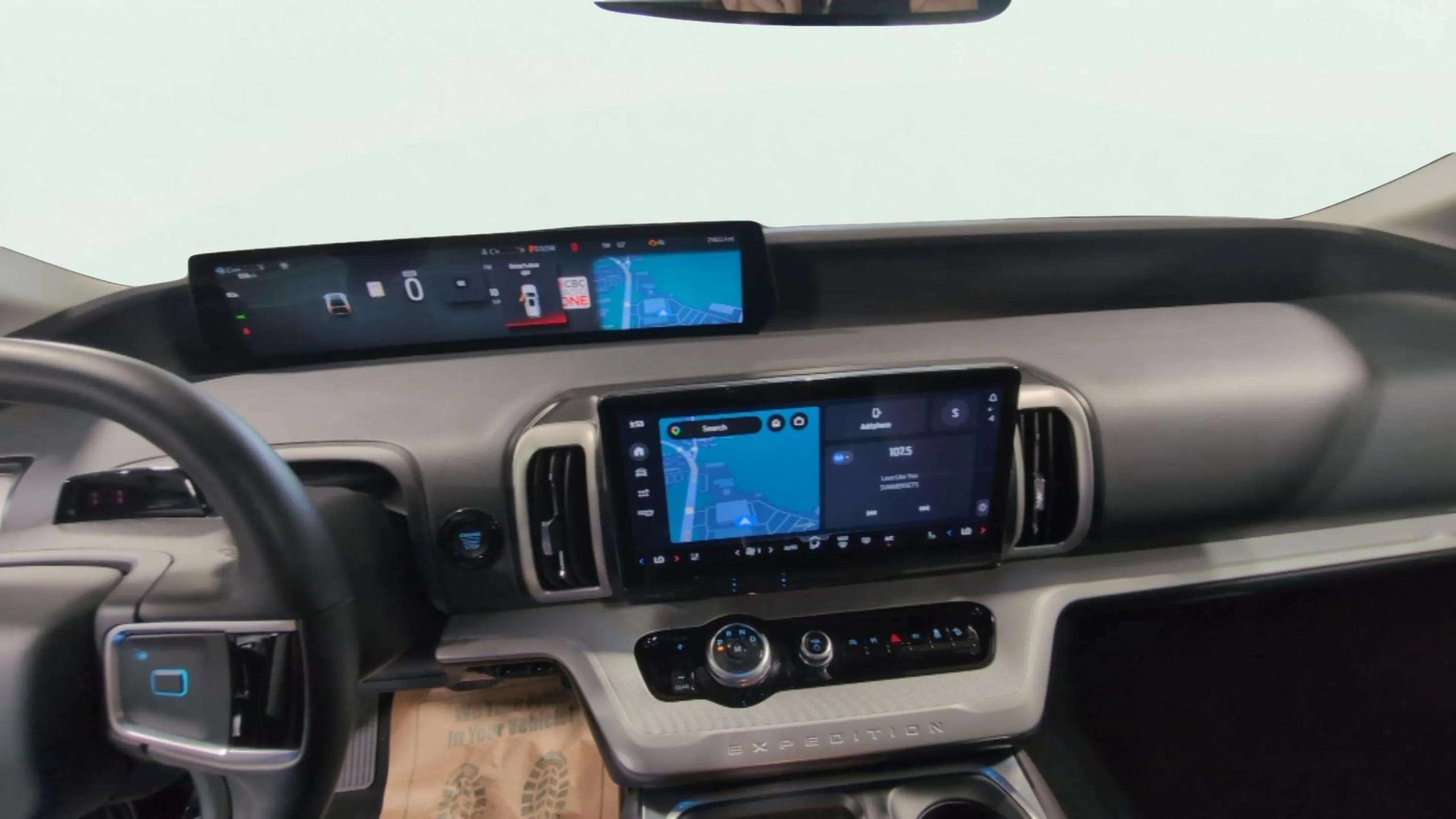 Certified 2025 Ford Expedition Active AWD/4WD image 25