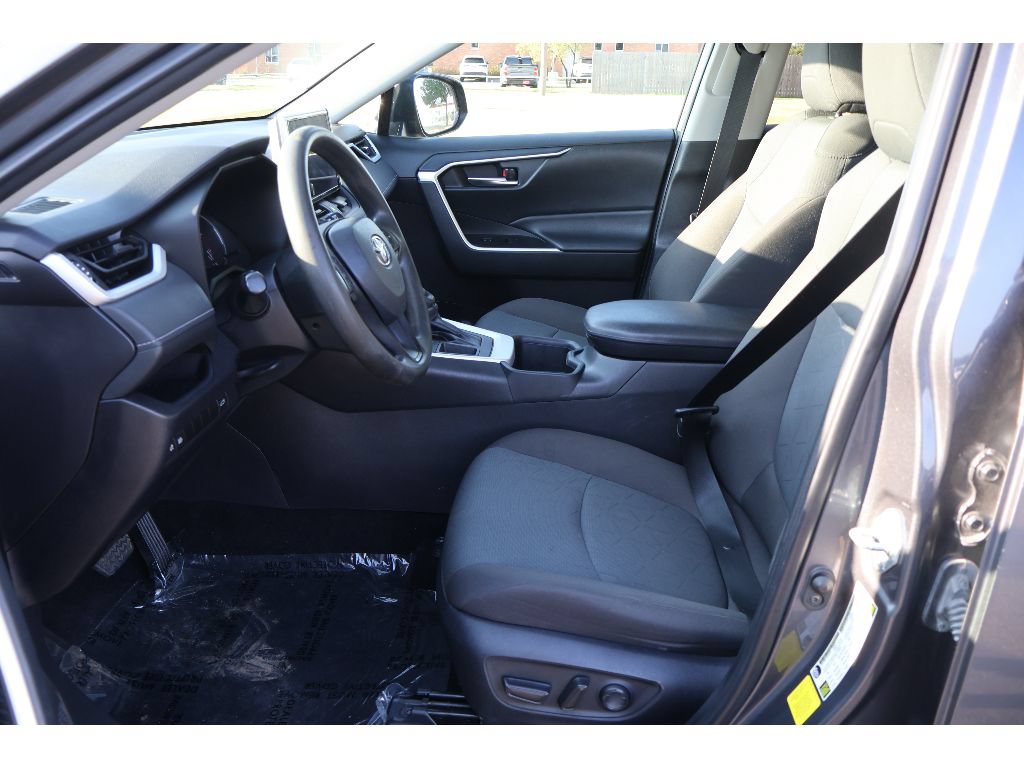 Used 2023 Toyota RAV4 XLE w/ Convenience Package FWD image 24