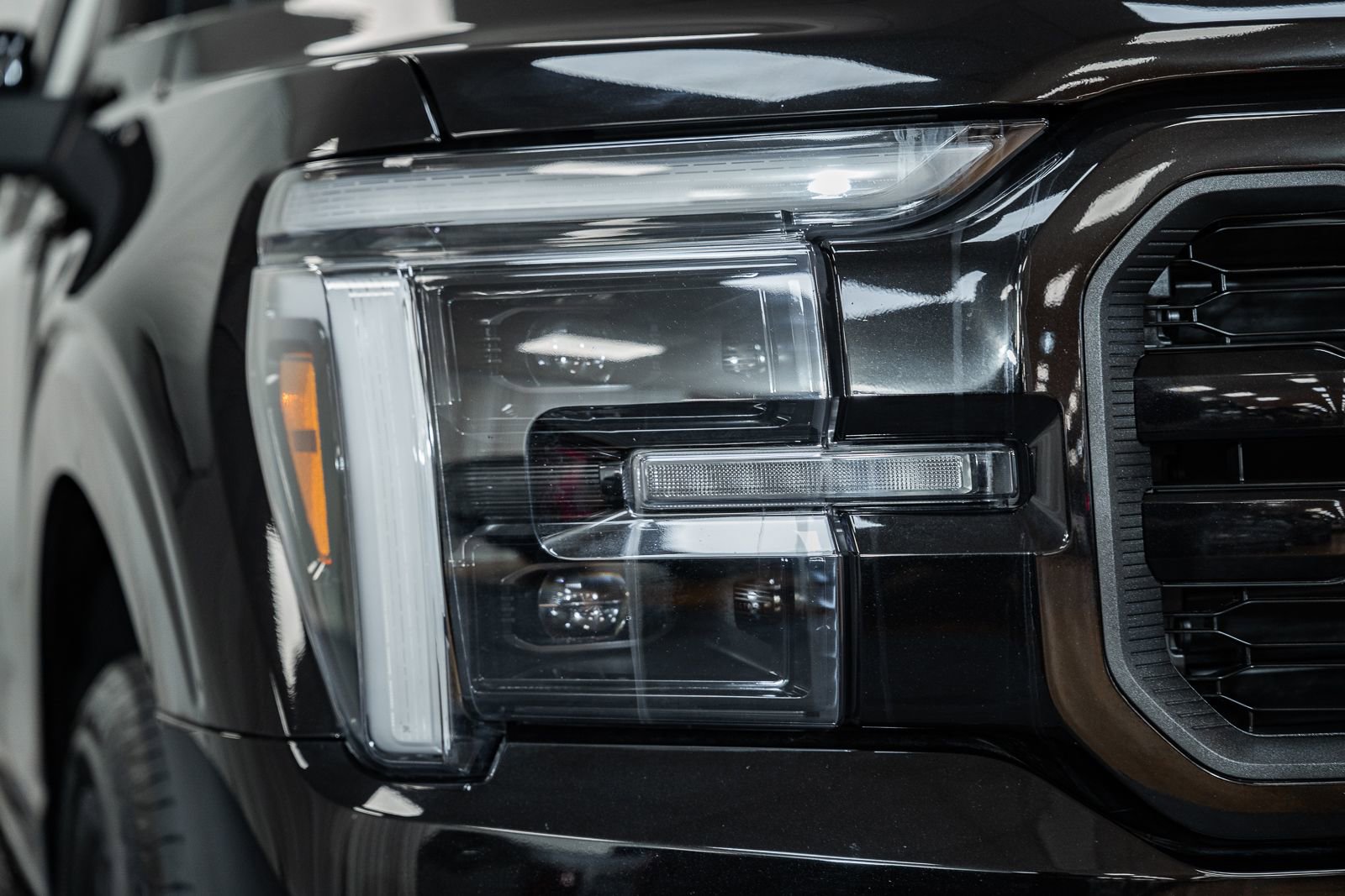 Certified 2024 Ford F150 Lariat AWD/4WD image 13
