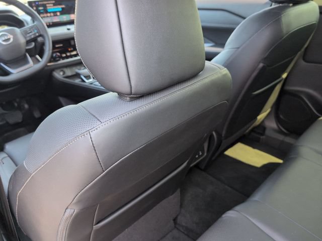 Used 2026 Nissan Rogue Platinum w/ Platinum Premium Package AWD/4WD image 13