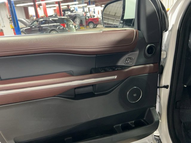 Certified 2024 Ford Expedition Limited AWD/4WD image 22
