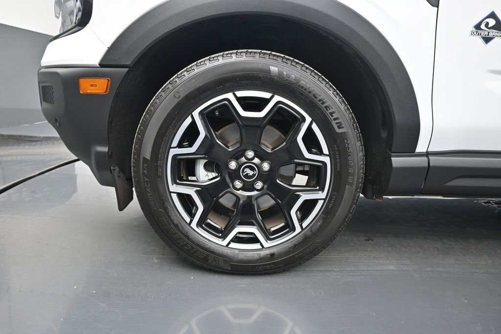 Certified 2025 Ford Bronco Sport Outer Banks w/ Outer Banks Tech Package+ AWD/4WD image 25