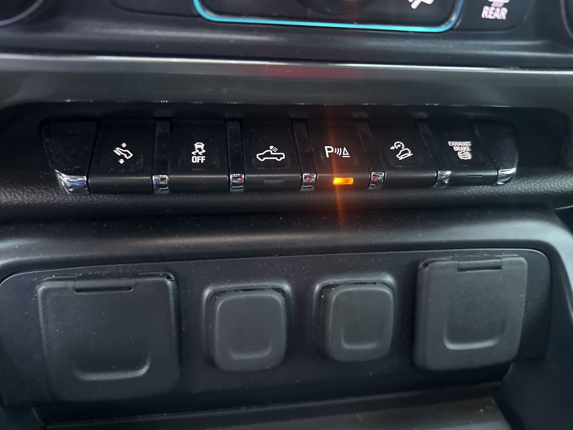 Used 2019 Chevrolet Silverado 3500 LTZ image 36