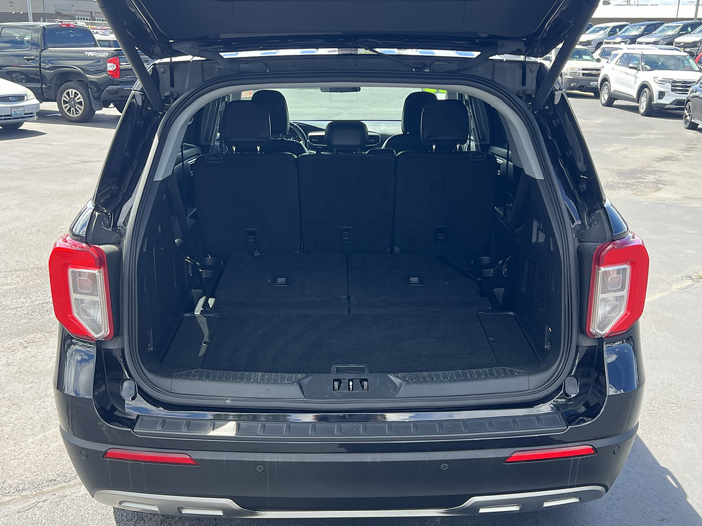 Certified 2023 Ford Explorer XLT w/ Equipment Group 202A AWD/4WD image 8