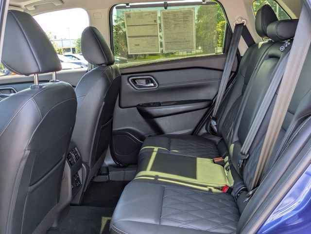 Used 2023 Nissan Rogue Platinum w/ Platinum Premium Package FWD image 14