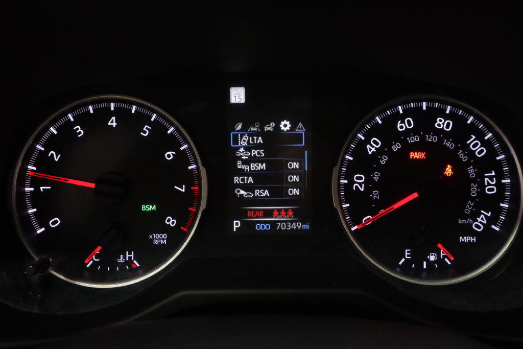 Used 2022 Toyota RAV4 LE AWD/4WD image 23