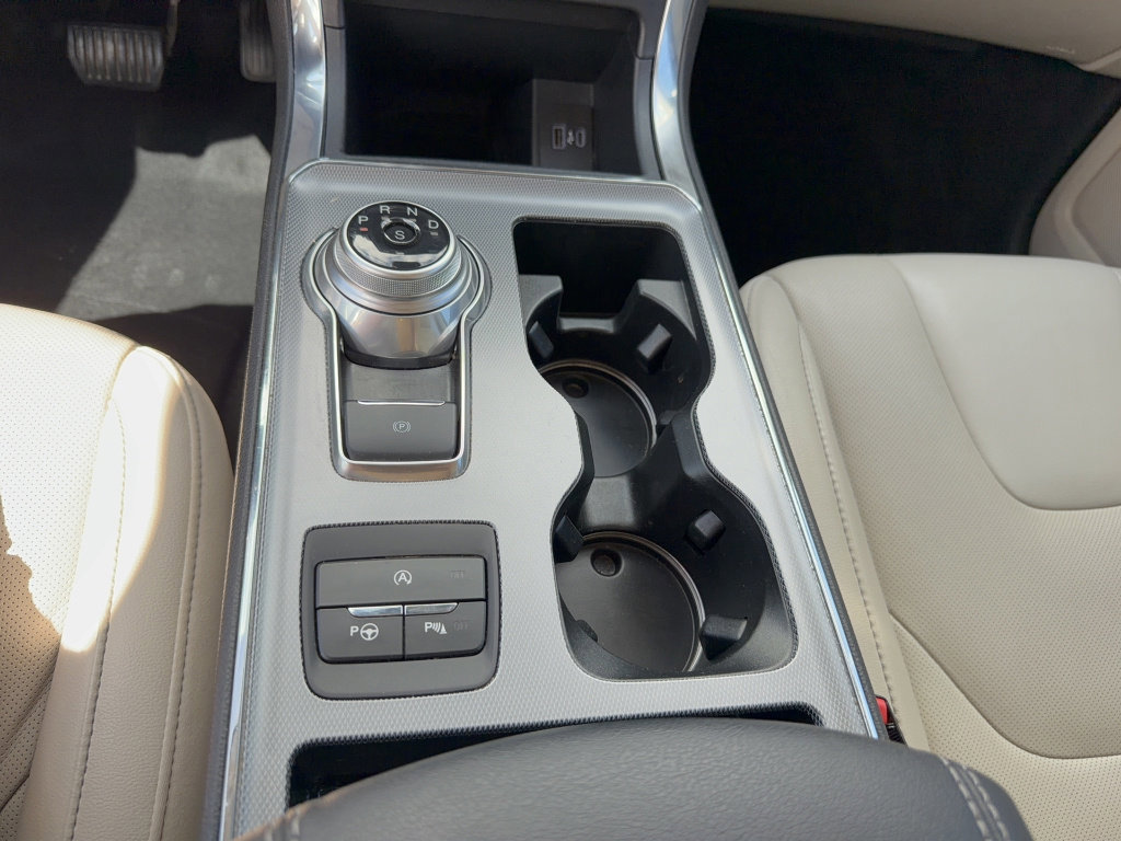 Certified 2021 Ford Edge Titanium w/ Equipment Group 301A image 22