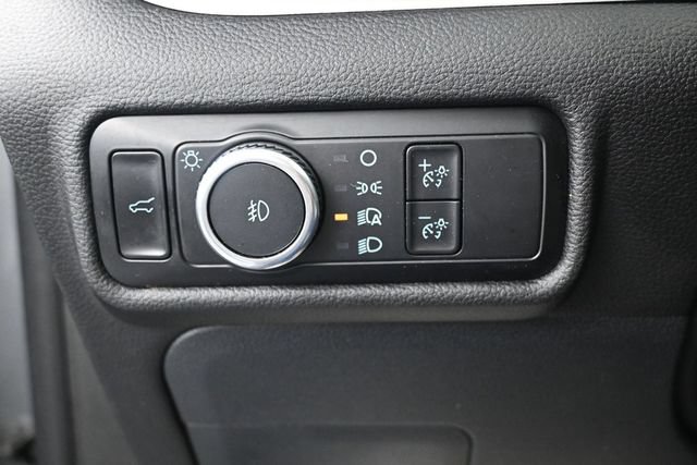 Certified 2023 Ford Explorer XLT w/ Equipment Group 202A AWD/4WD image 8