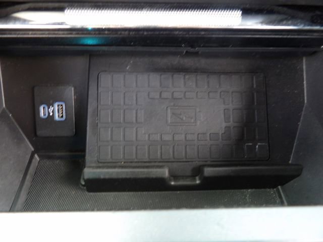 Certified 2021 Ford F150 Raptor w/ Equipment Group 801A High image 22