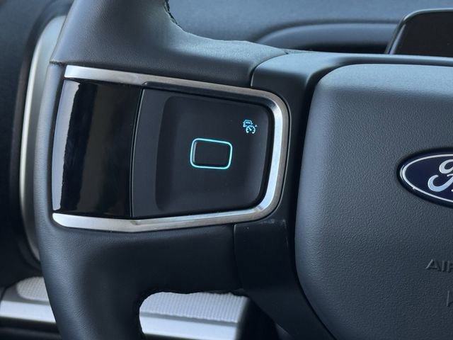 Certified 2025 Ford Expedition Active image 13