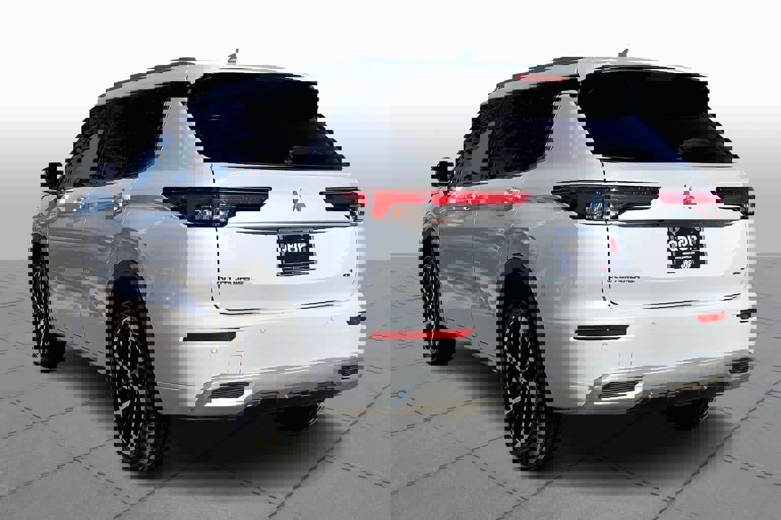 Used 2023 Mitsubishi Outlander SEL image 11