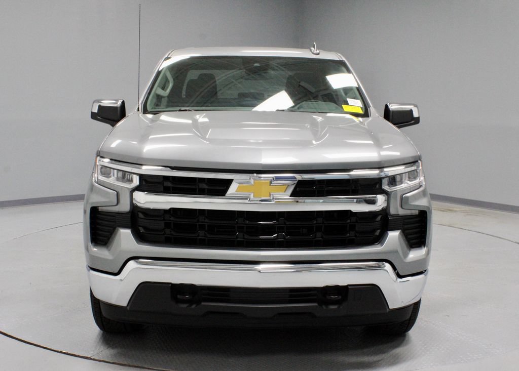 Used 2023 Chevrolet Silverado 1500 LT AWD/4WD image 5