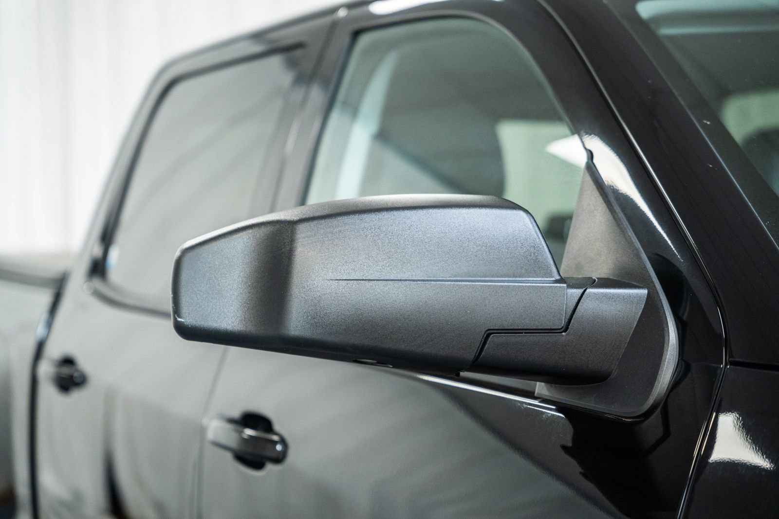 Used 2017 Chevrolet Silverado 1500 LTZ Z71 w/ LTZ Plus Package image 19