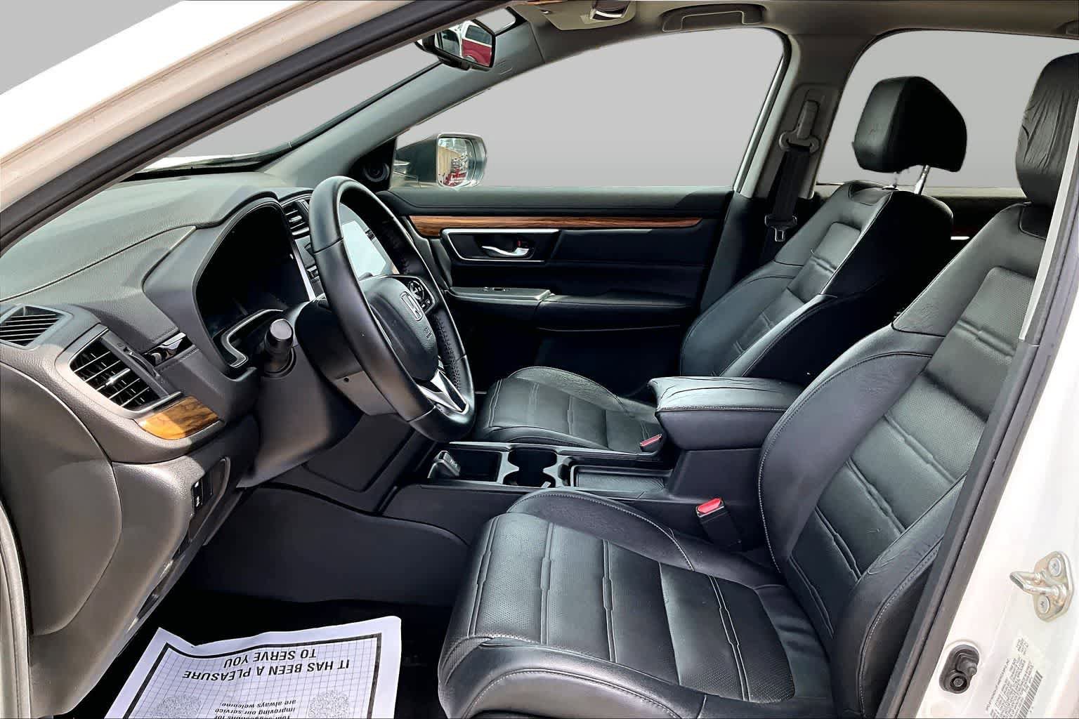Used 2017 Honda CR-V Touring image 10