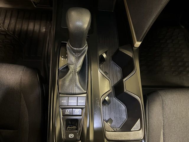 Used 2025 Toyota Camry LE w/ Convenience Package image 12