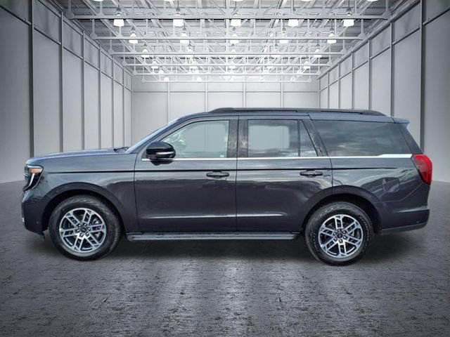 Certified 2025 Ford Expedition Active AWD/4WD image 14