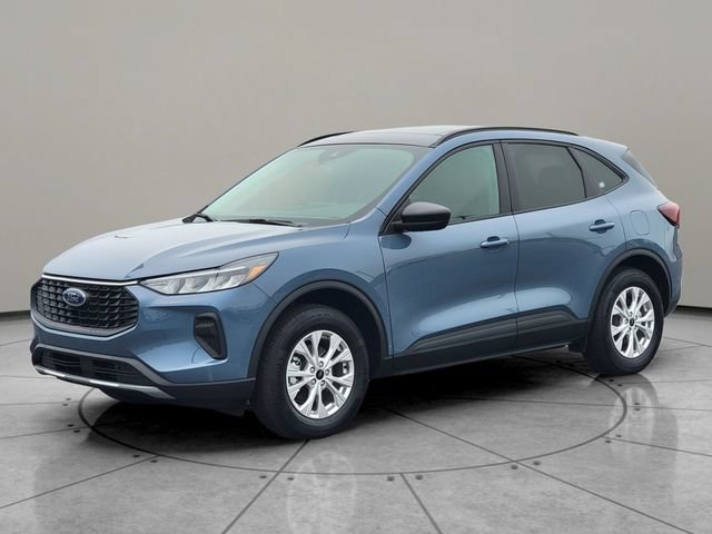 Certified 2026 Ford Escape Active w/ Tech Pack #1 AWD/4WD image 3