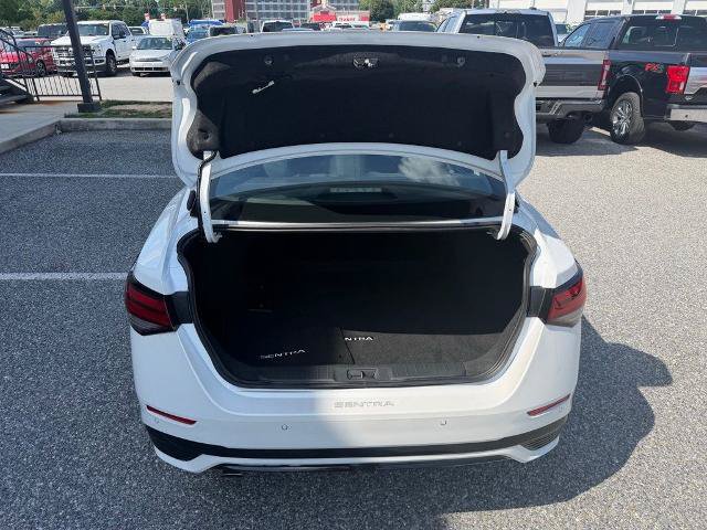Used 2025 Nissan Sentra SR FWD image 9