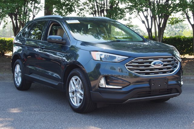Certified 2022 Ford Edge SEL w/ Convenience Package