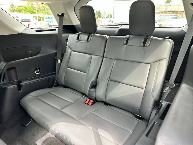 Certified 2025 Ford Explorer Active w/ Active Comfort Package AWD/4WD image 37