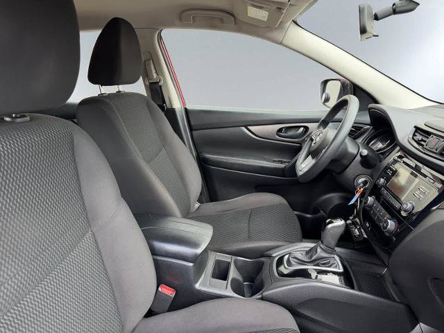 Used 2017 Nissan Rogue Sport S w/ S Appearance Package FWD image 16
