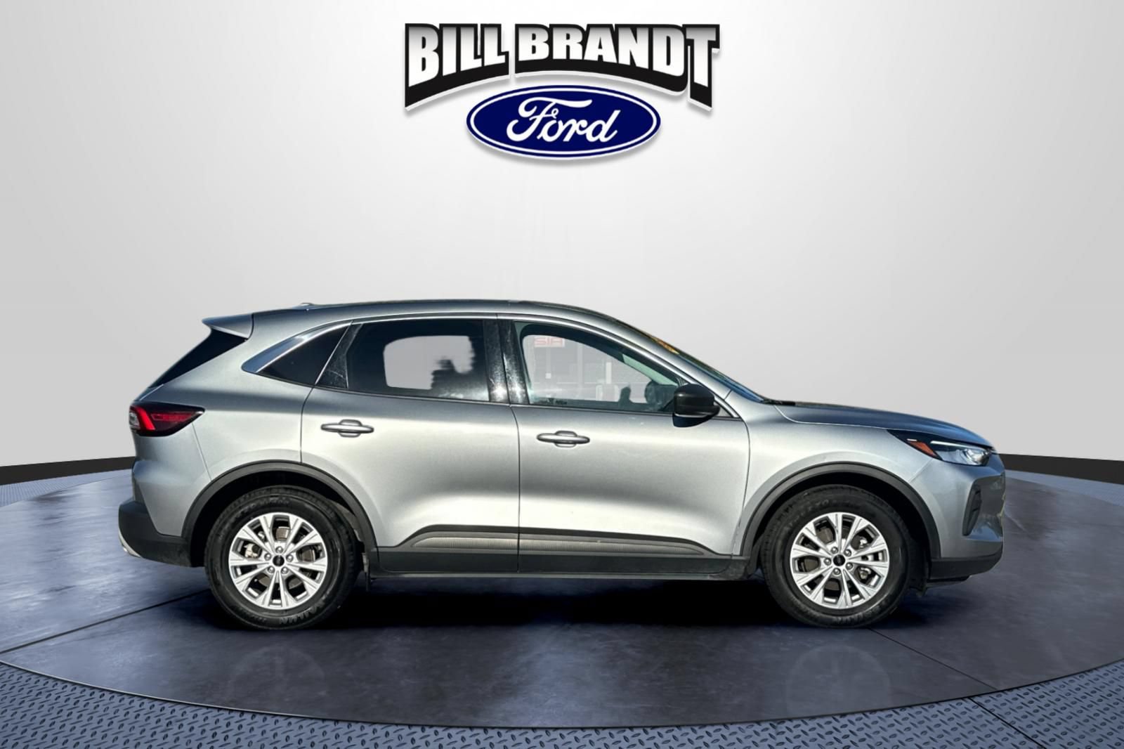 Certified 2024 Ford Escape Active FWD image 2