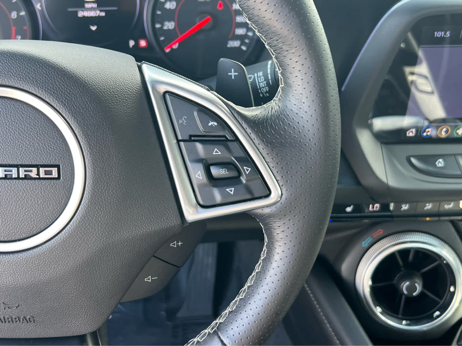 Used 2019 Chevrolet Camaro SS RWD image 27
