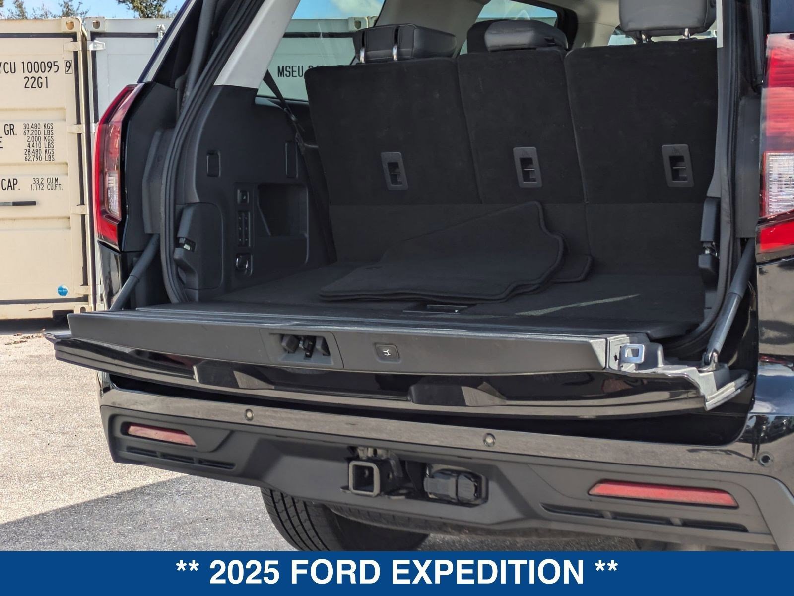 Certified 2025 Ford Expedition Active image 15