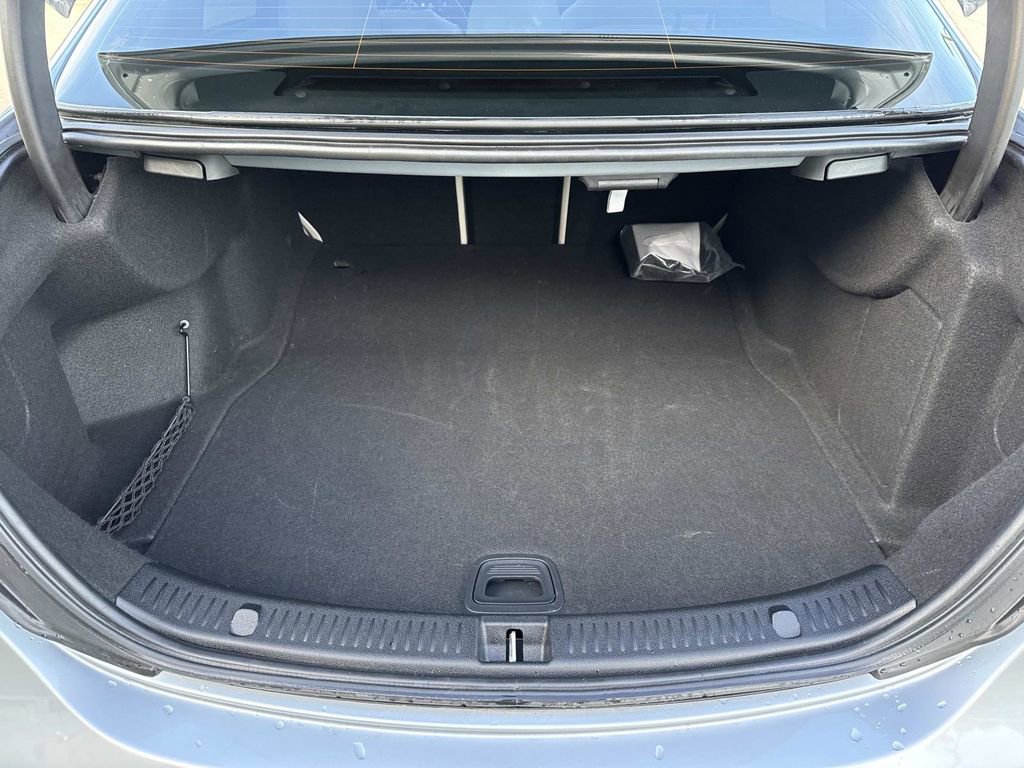 Used 2021 Mercedes-Benz E 350 Sedan image 9