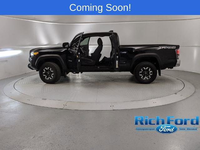 Used 2022 Toyota Tacoma TRD Off-Road image 11