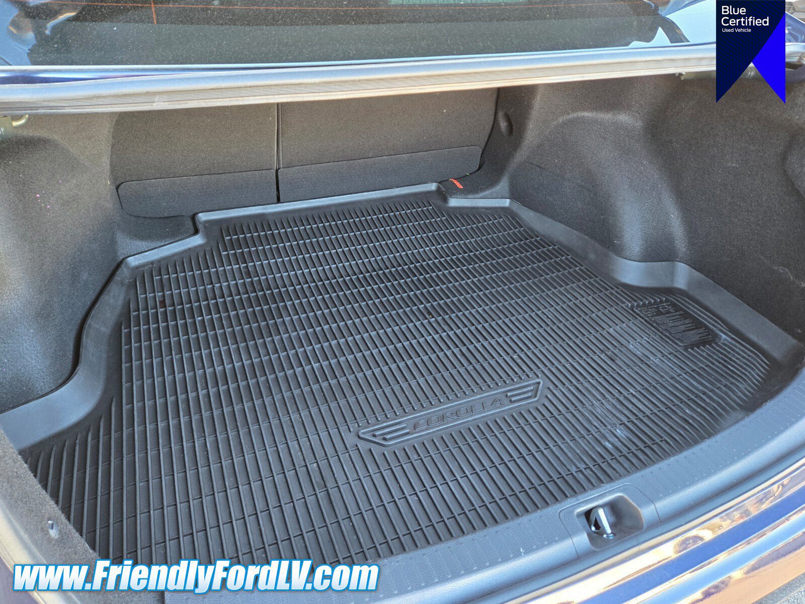 Used 2022 Toyota Corolla LE image 13