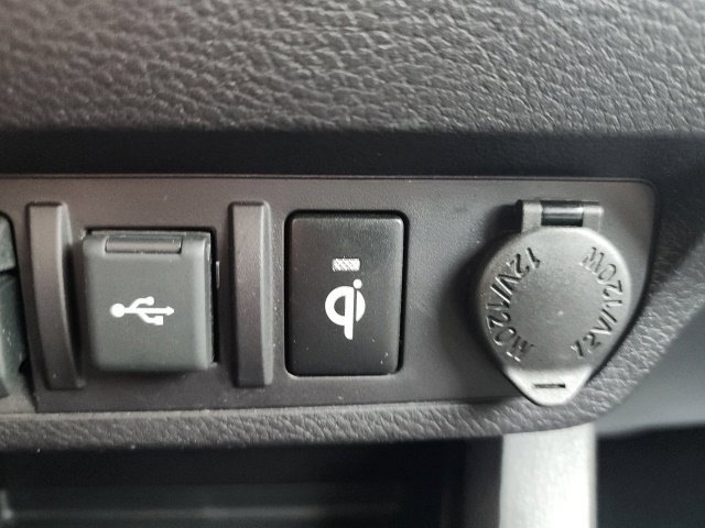 Used 2022 Toyota Tacoma TRD Sport AWD/4WD image 22