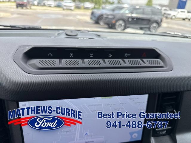 Certified 2025 Ford Bronco Badlands AWD/4WD image 16