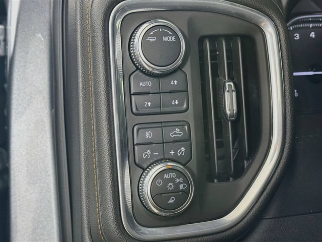 Used 2022 GMC Sierra 1500 AT4 w/ AT4 Premium Package AWD/4WD image 12