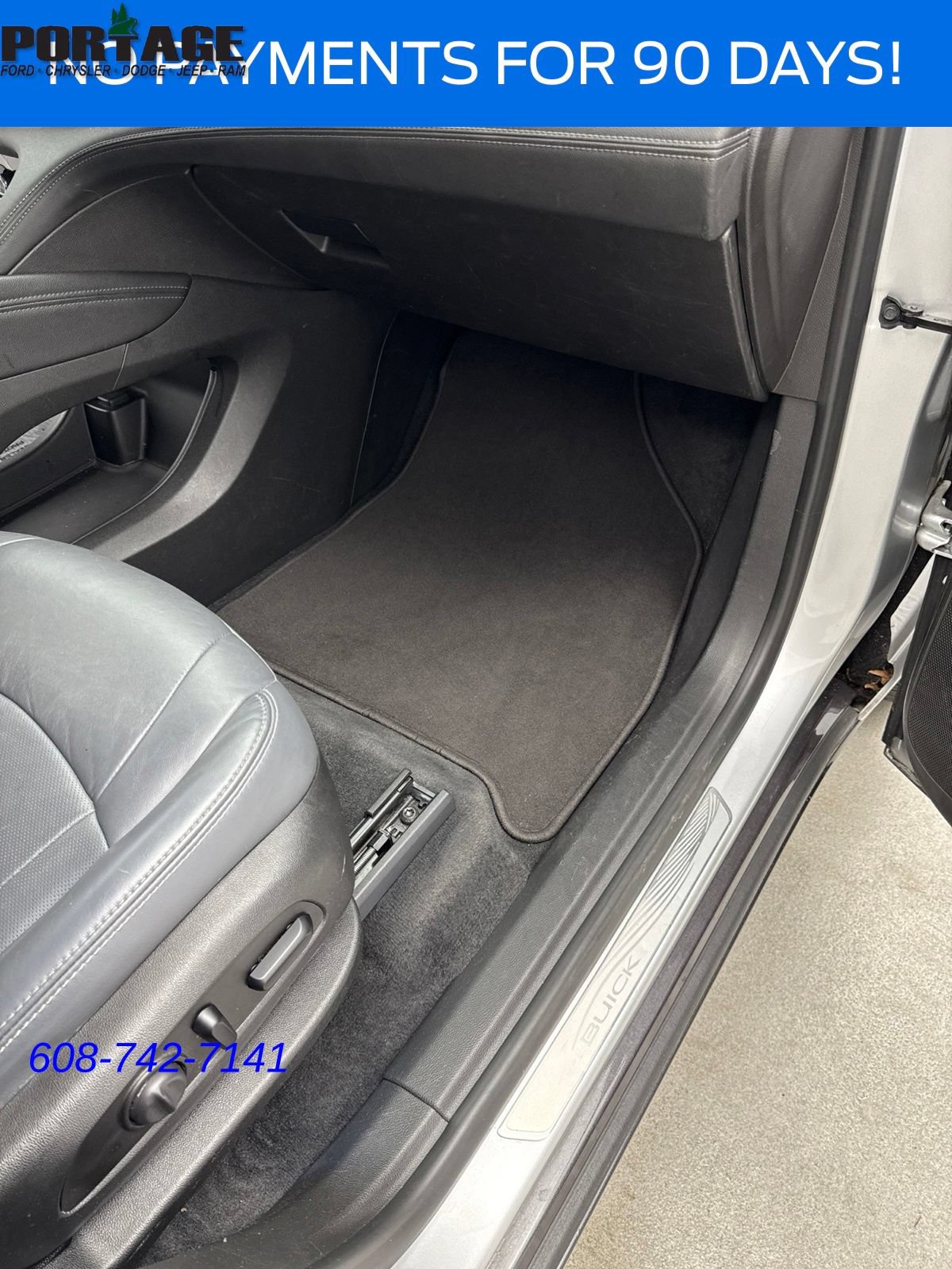 Used 2021 Buick Enclave Essence FWD image 27