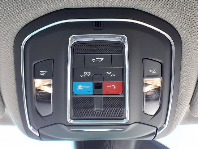 Used 2024 Jeep Wagoneer L 4WD image 20