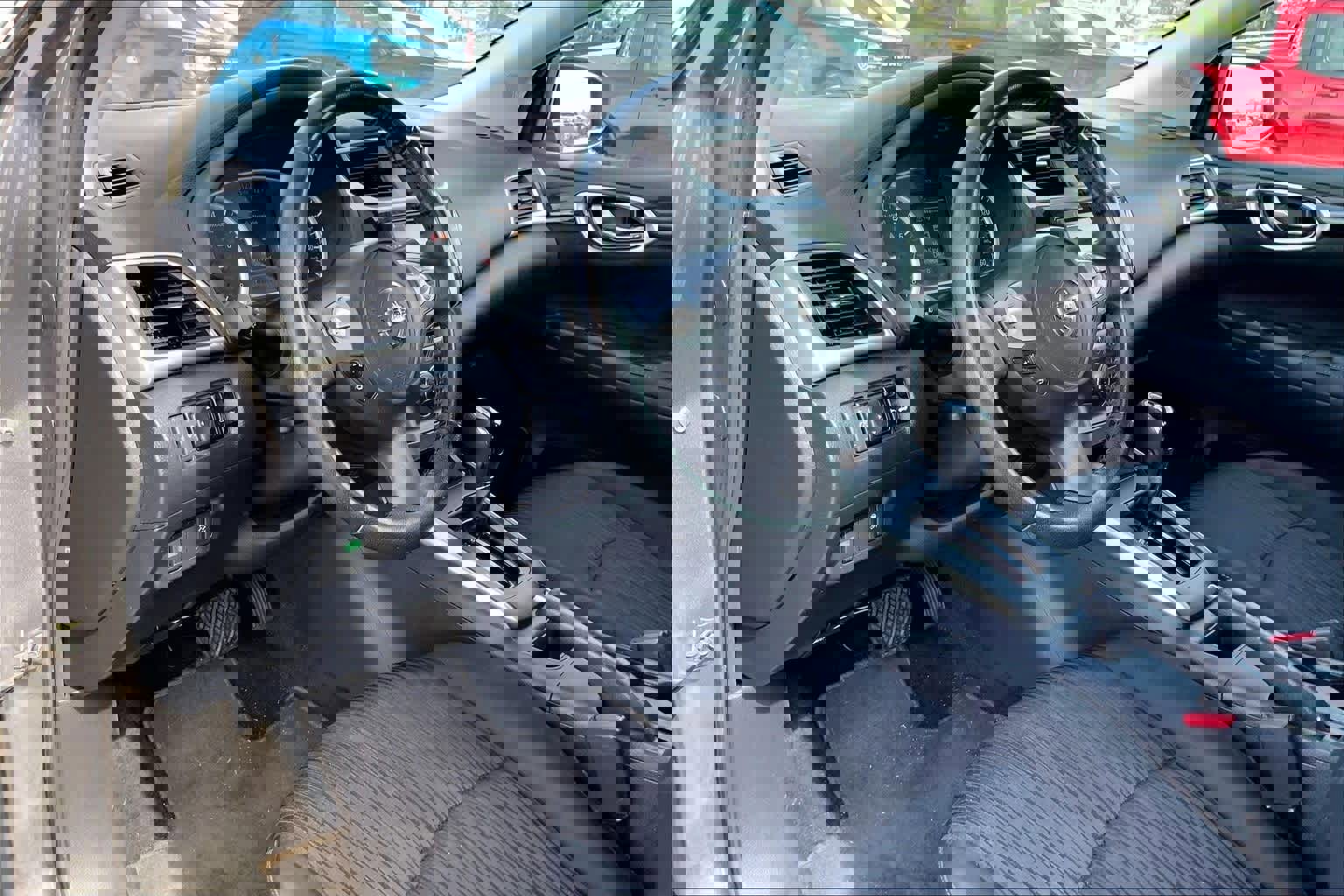 Used 2019 Nissan Sentra SV w/ Special Edition Package image 2