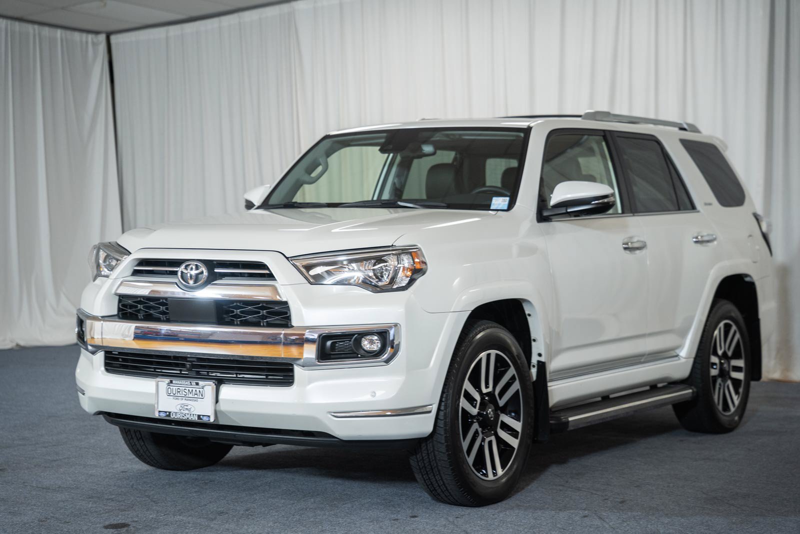 Used 2022 Toyota 4Runner Limited AWD/4WD image 3