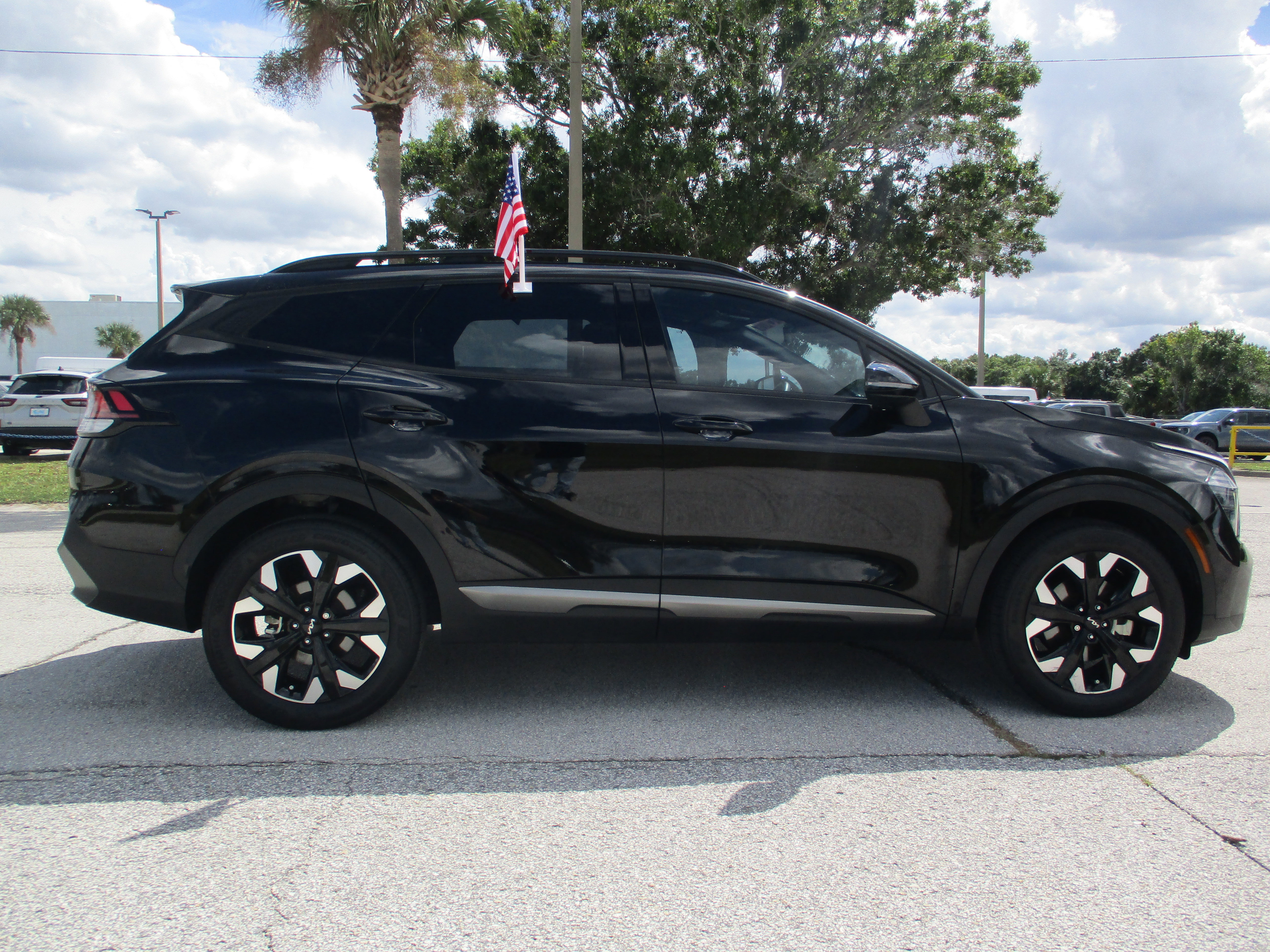 Used 2024 Kia Sportage X-Line w/ X-Line Premium Package image 6