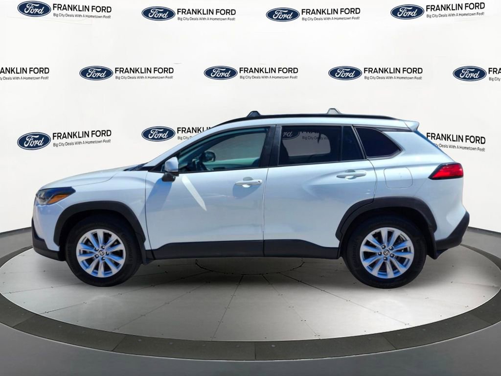 Used 2022 Toyota Corolla Cross LE w/ Moonroof Package AWD/4WD image 2