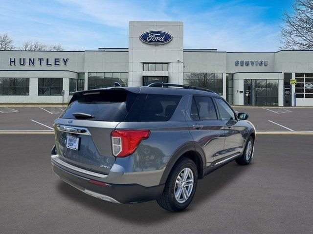 Certified 2024 Ford Explorer XLT w/ Equipment Group 202A AWD/4WD image 4