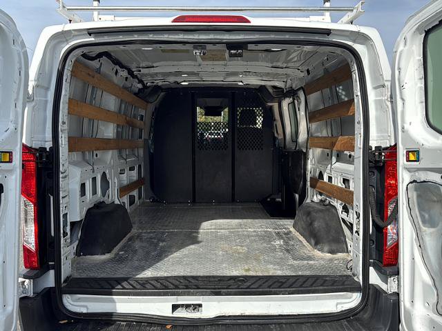 Certified 2018 Ford Transit 250 130 Low Roof w/ Exterior Upgrade Package RWD image 19