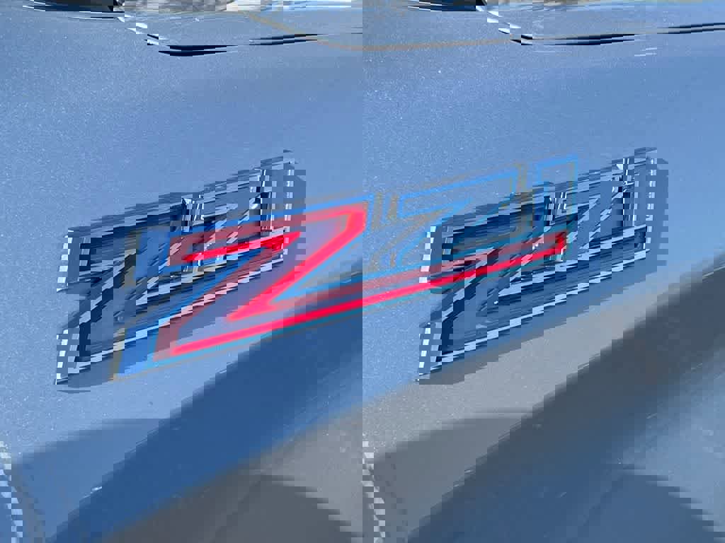 Used 2021 Chevrolet Silverado 1500 RST image 13