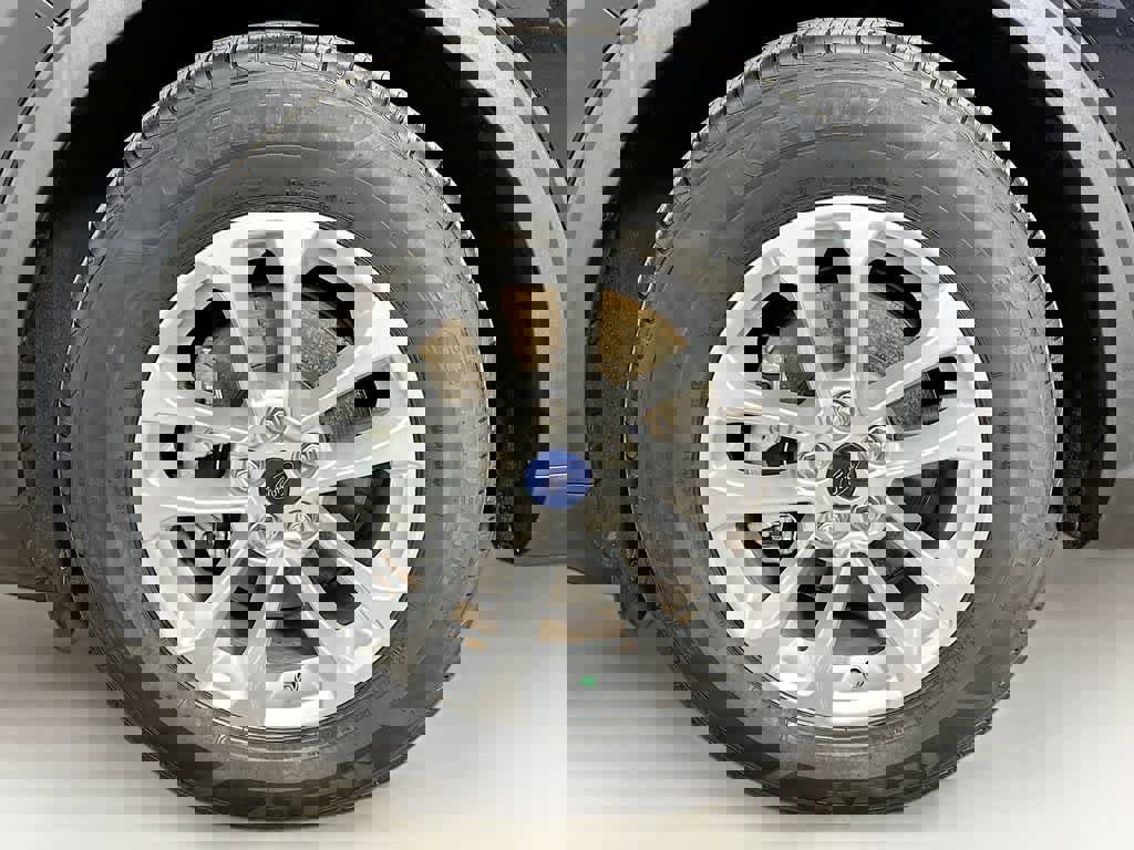 Certified 2020 Ford Escape SE image 11